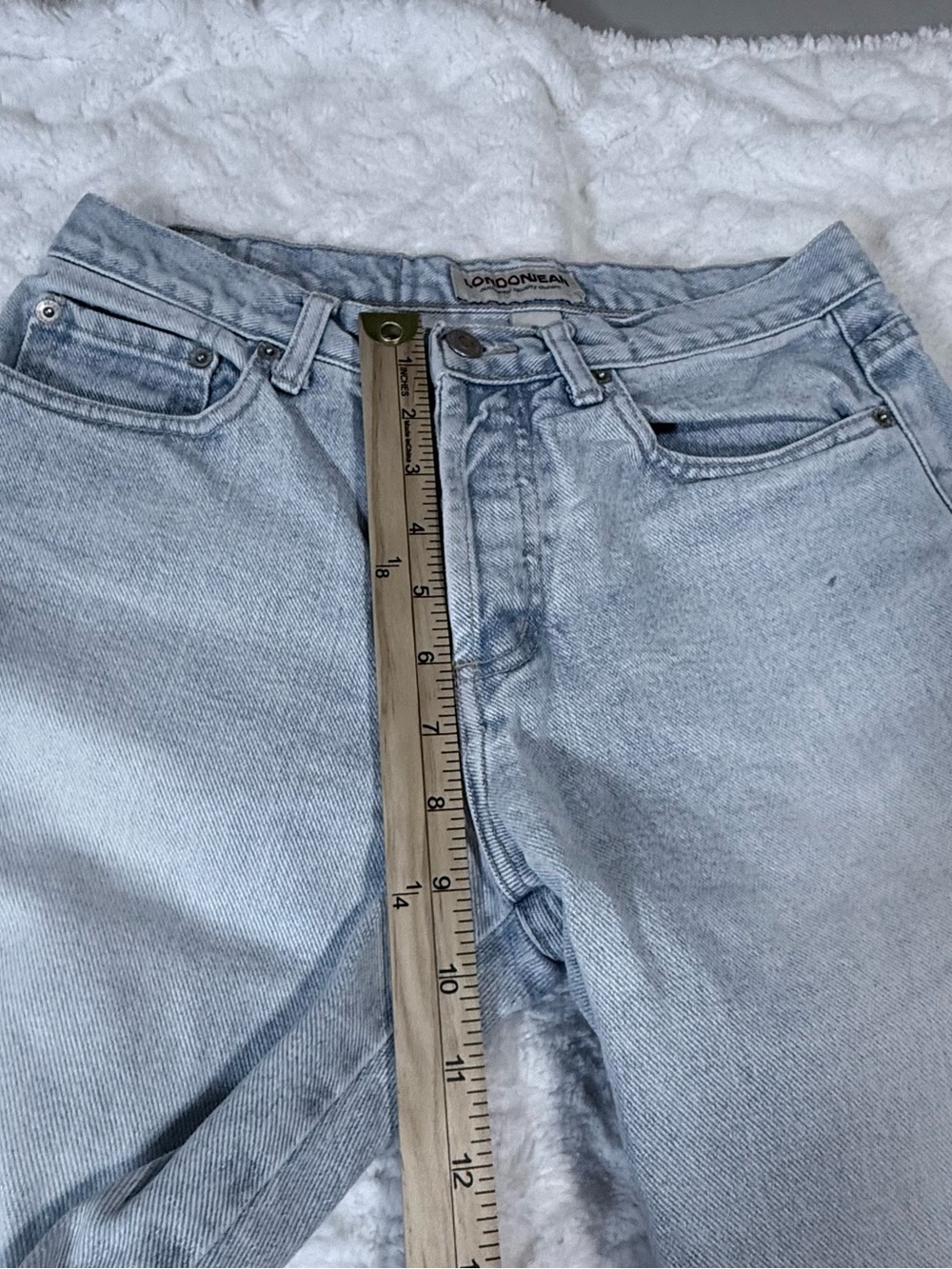 LONDONJEAN Light Blue Cropped Jeans with Patterned Hem - Gently Used -Size 8 - Picture 9 of 12